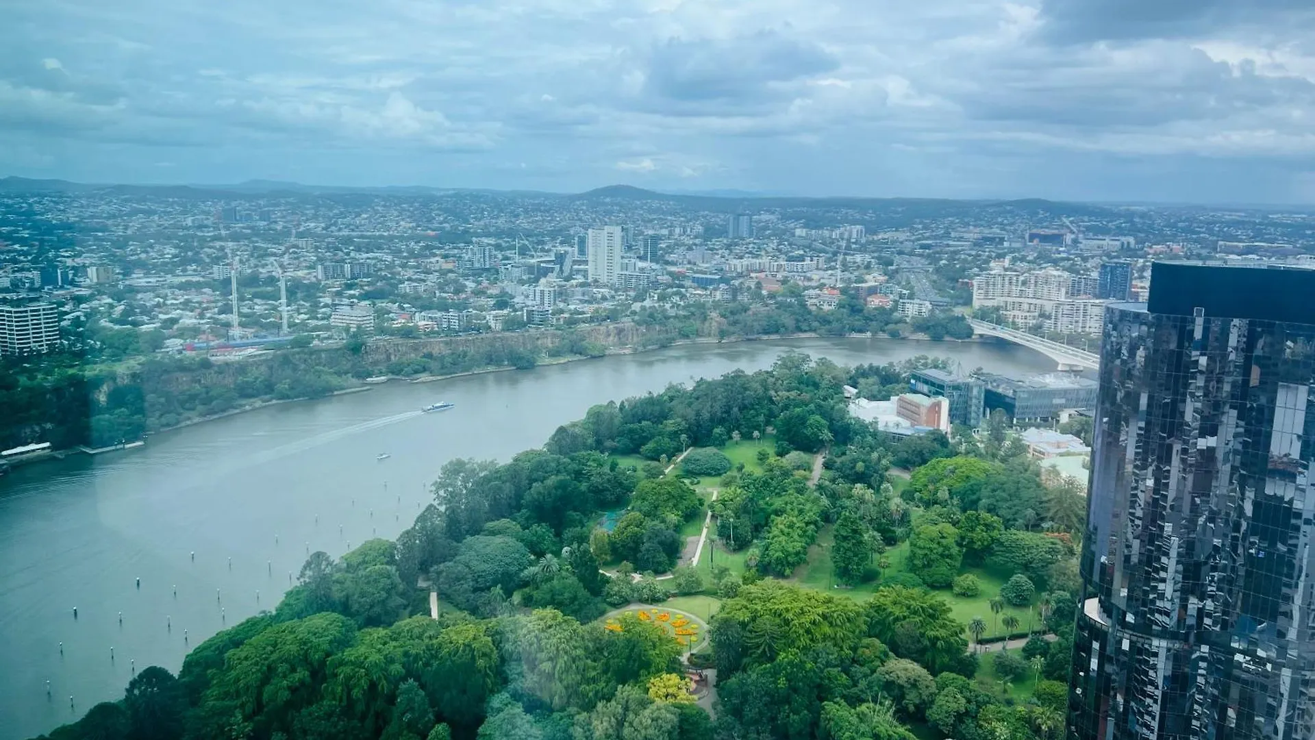 Luxury Stays - Skytower Brisbane L26 Australia